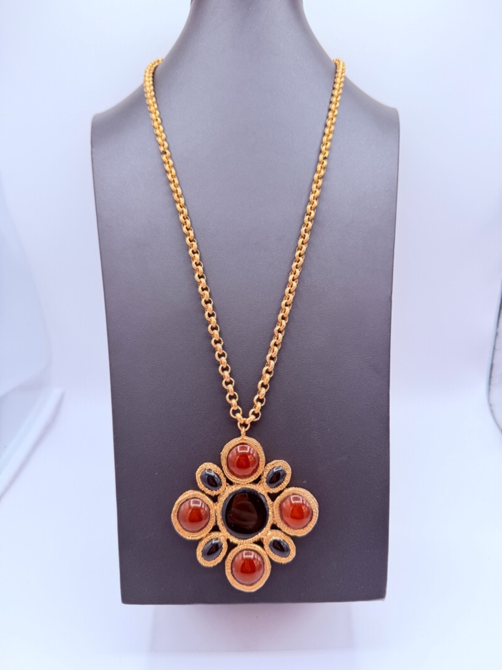 Carol Dauplaise Vintage Brown Black Cabochons  Pendant Necklace 2.5" X 18"